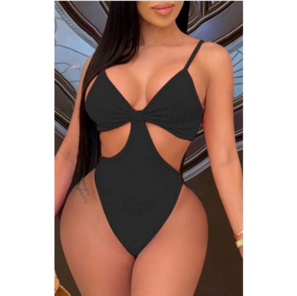 Boutique Dresses & Skirts - Swimsuite